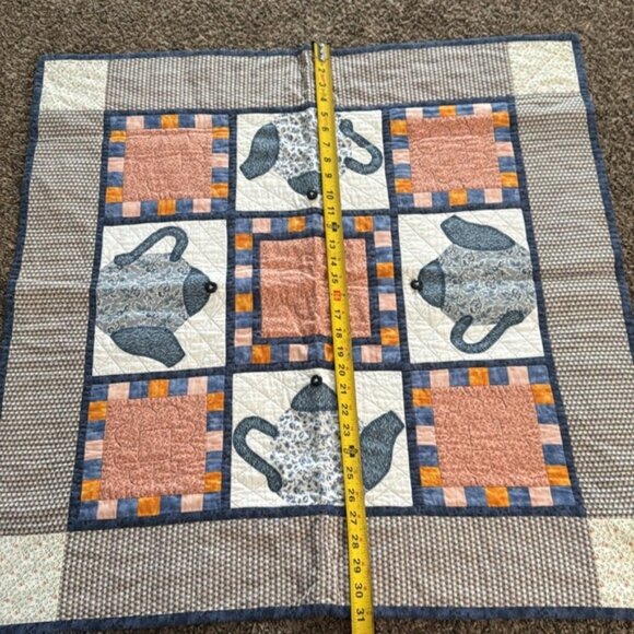 Patchwork Teapot Floral Quilt 31 x 31 - Picture 4 of 11